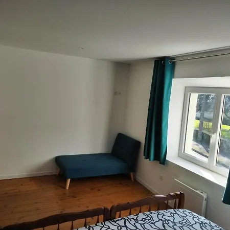 Le Logis Du Bourgneuf Charmante Petite Maison Дом отдыха Le Bourgneuf-la-Foret