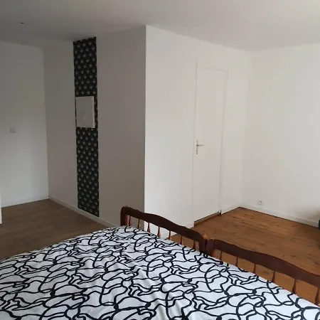 Le Logis Du Bourgneuf Charmante Petite Maison Дом отдыха Le Bourgneuf-la-Foret